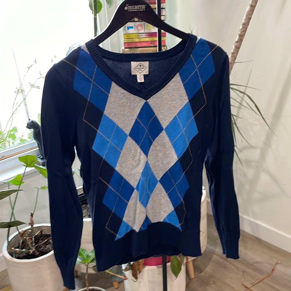 Light argyle blue sweater 100% cotton